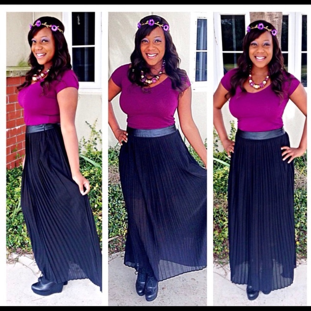 Black Pleated Skirt